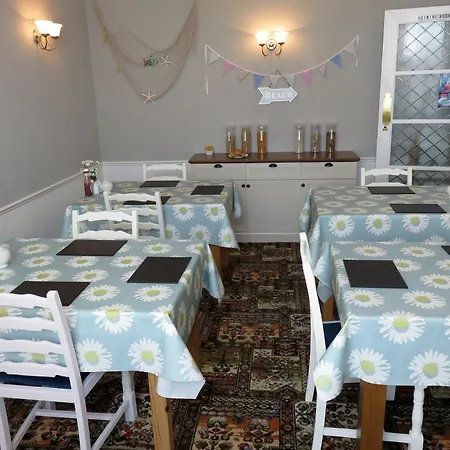 Ainsley Court Guest house