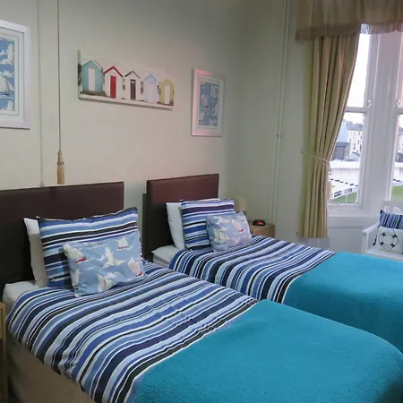 Ainsley Court 4*